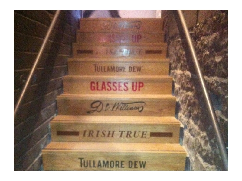 7-60.1200.0.0.0.t.tullamore-dew-heritage-center-branded-stairs