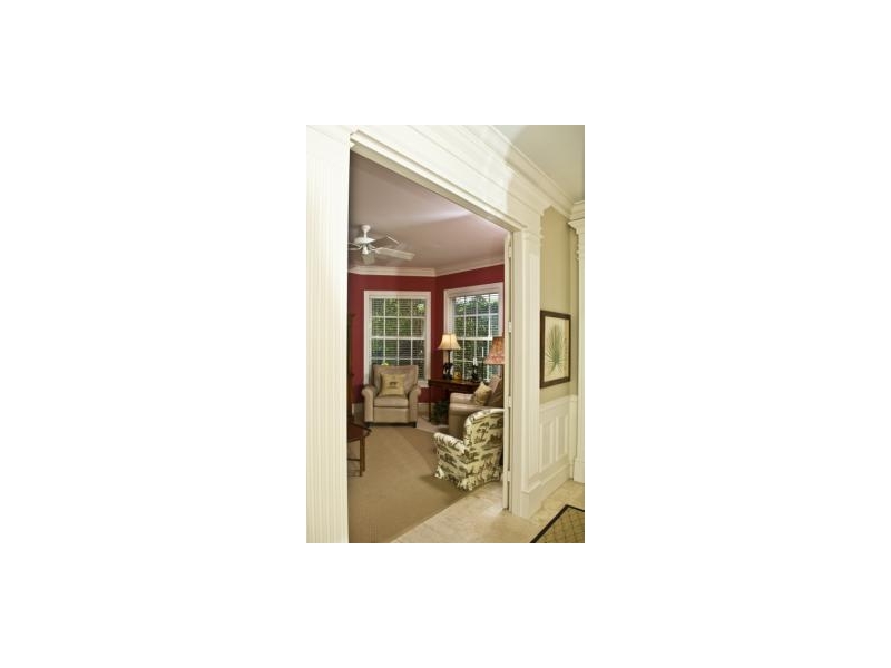 colonial-paneling-mouldings